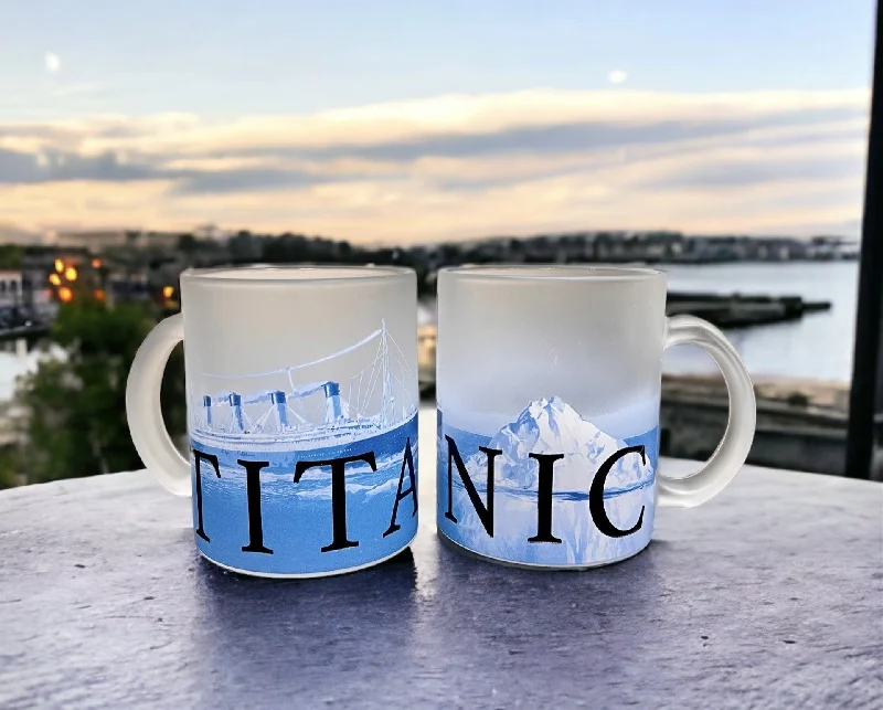 BLUE TITANIC SCENE WRAP AROUND GLASS MUG