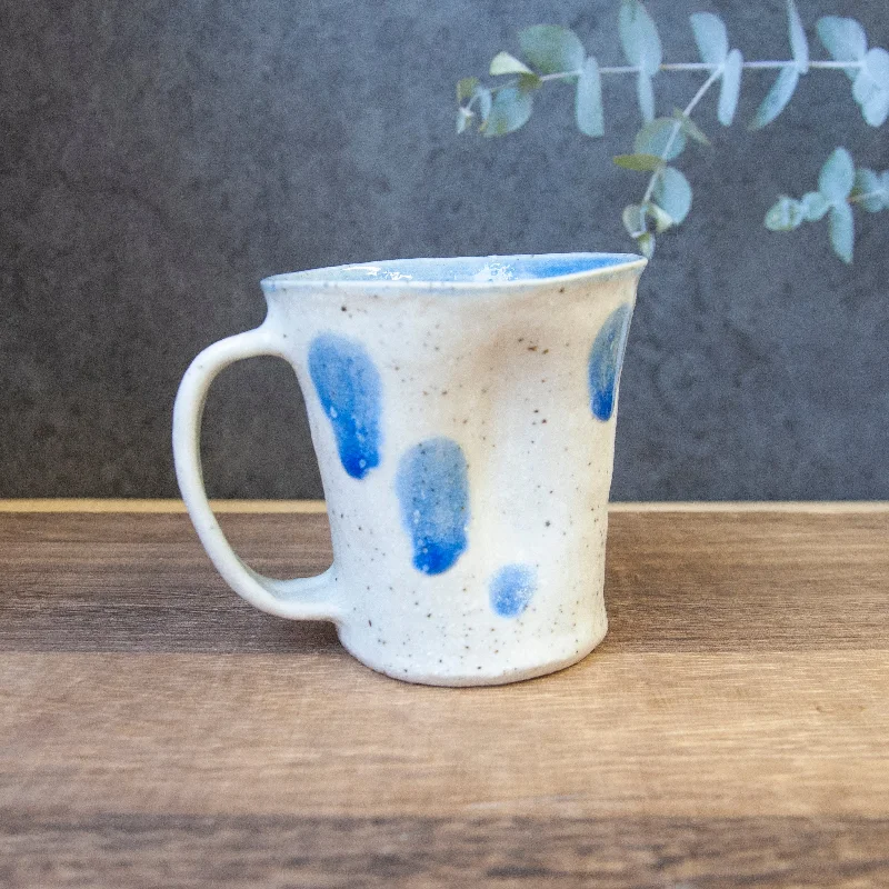 Hiroshi Hirai: Heart Shaped Mug Cup, Blue Accents