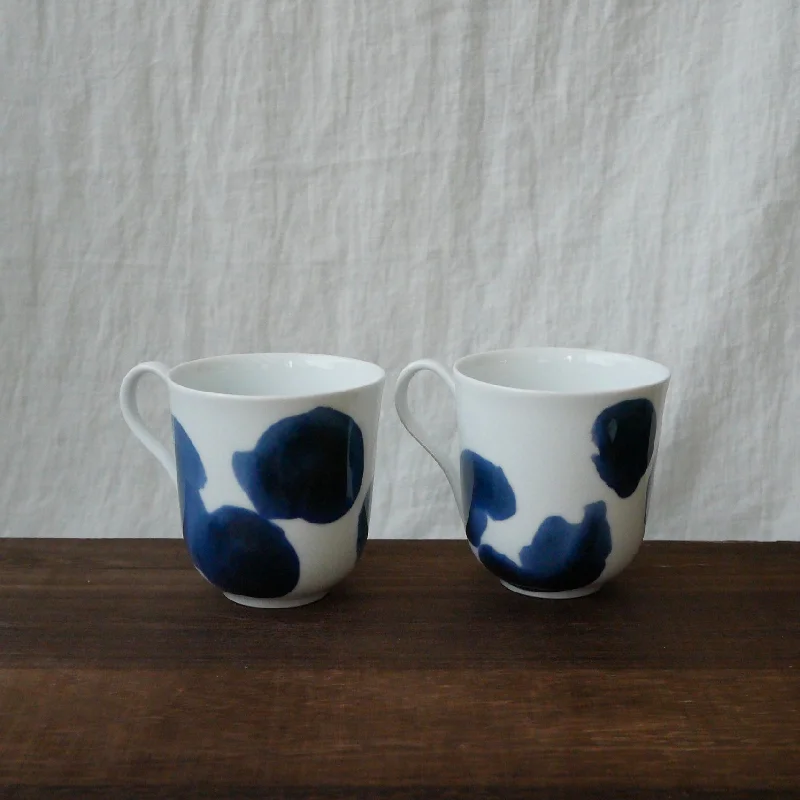 Yamani - Miyama Tableware: Blue Ink White Paired Mugs